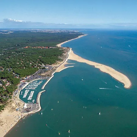 Les Charmilles-17 By Interhome *
